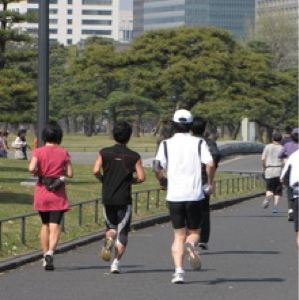 thumbnail_Running_around_The_Imperial_Palace